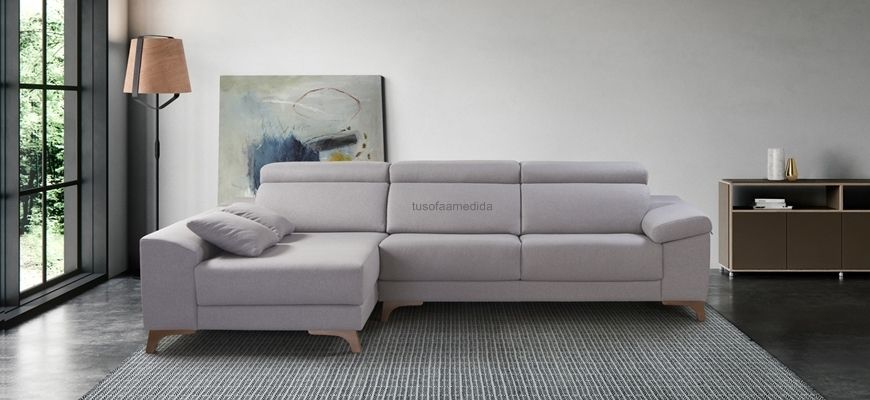 Sofá con chaise longue tapizados telas antiarañazos y de fácil limpieza, muy confortable.